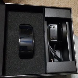 Gear fit 2 pro